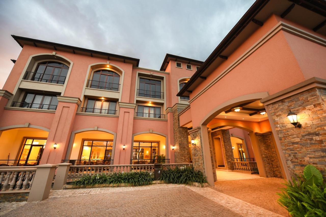 Mestil Hotel & Residences Kampala Dış mekan fotoğraf