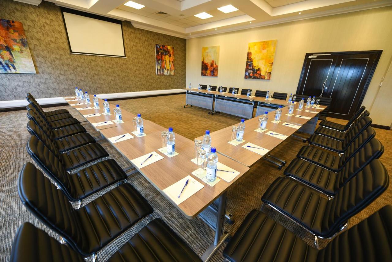 Mestil Hotel & Residences Kampala Dış mekan fotoğraf