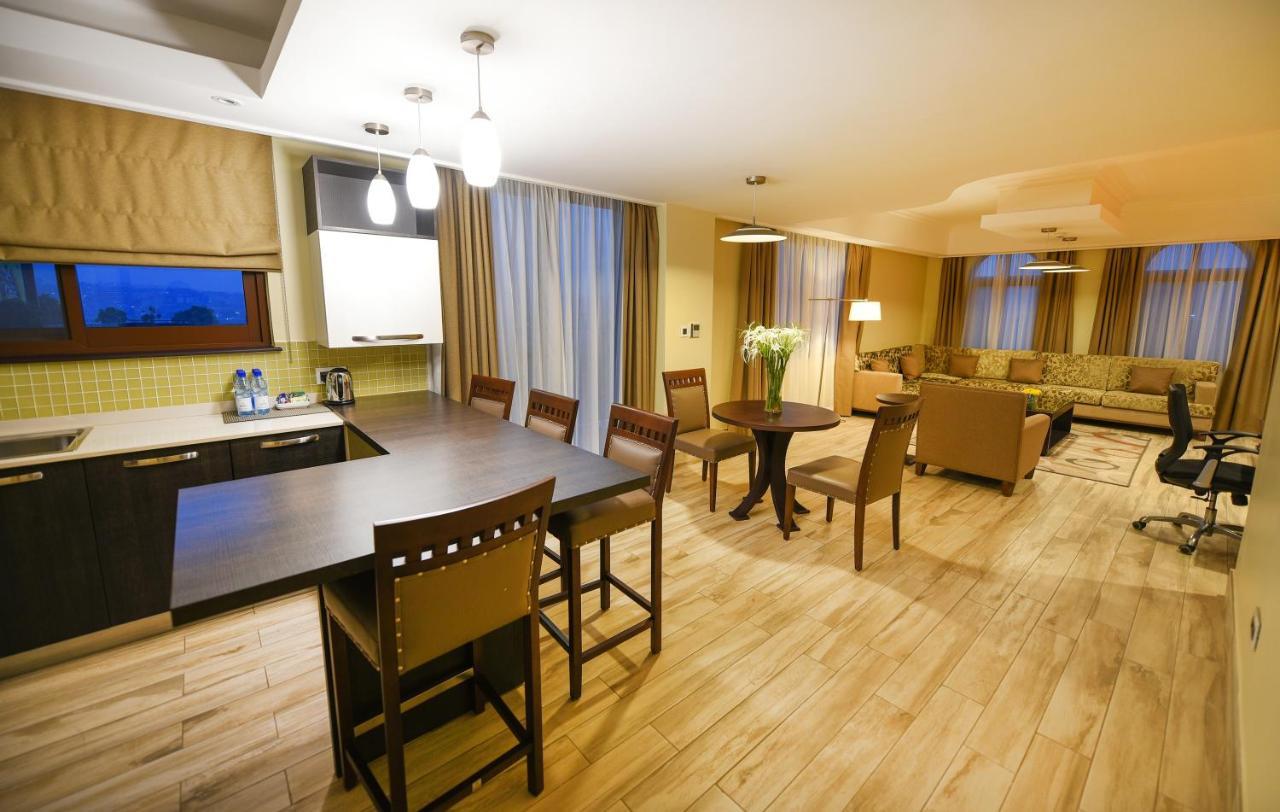 Mestil Hotel & Residences Kampala Dış mekan fotoğraf
